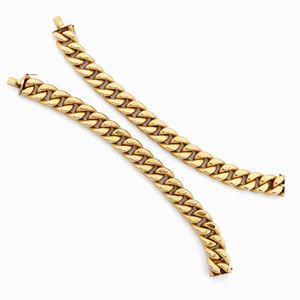 A 18K yellow gold bracelets 