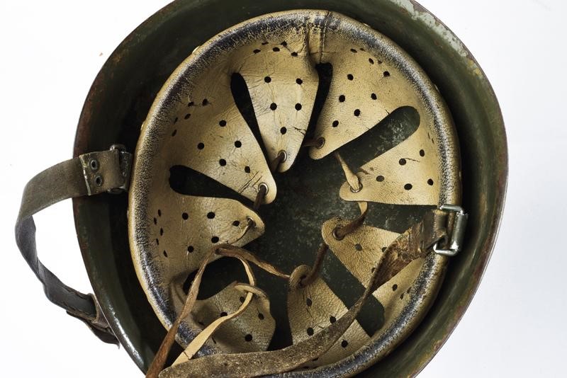 Elmo mimetico della Guardia Nazionale Repubblicana, modello 33 in ferro