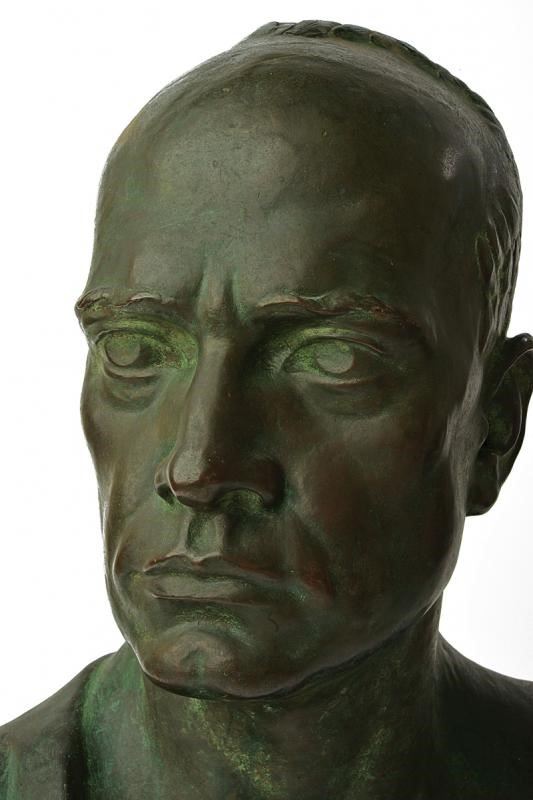 Oggettistica, Busto Mussolini in bronzo