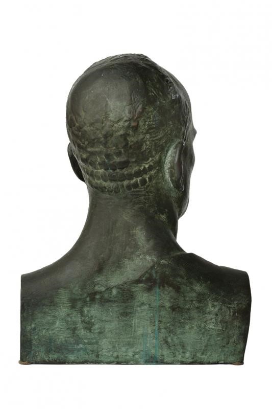 Busto in bronzo di Mussolini, Regno d'Italia