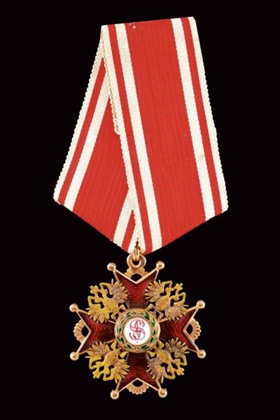 Ordine di San Stanislao, Croce di terza classe in oro e smalti
