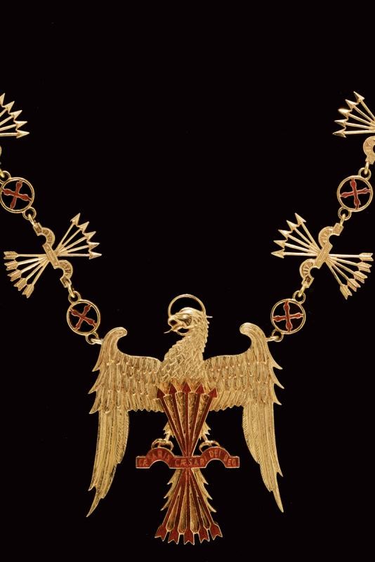 Ordine Imperiale del Giogo e delle Frecce, collare in oro con pendente, Spagna (1937 - 1976)