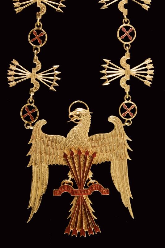 Ordine Imperiale del Giogo e delle Frecce, collare in oro con pendente, Spagna (1937 - 1976)