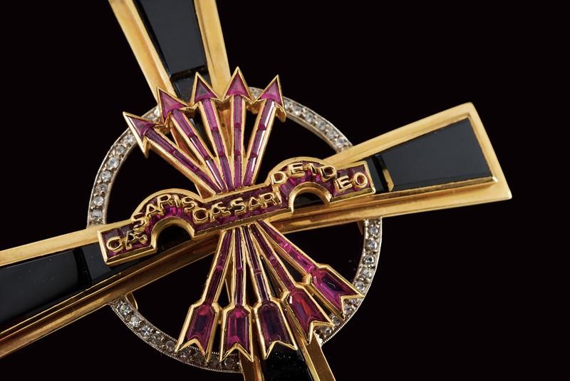 Ordine Imperiale del Giogo e delle Frecce, Gran Croce in oro e rubini (1937 - 1976)