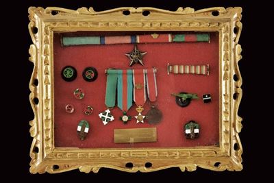Regno d'Italia, Piccola teca con fregi e miniature militari