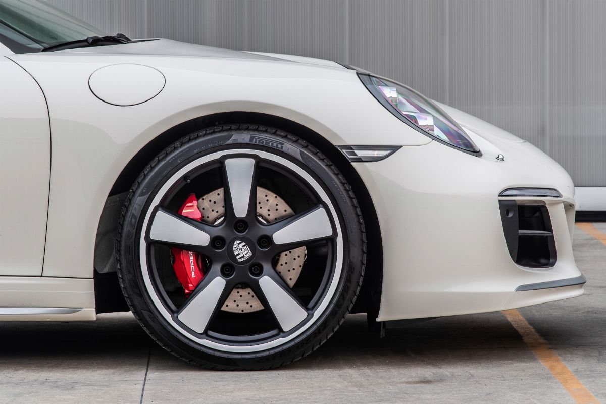 1968 Porsche 911 S Targa Light Ivory - 2018 Porsche 911 TARGA 4S Light Ivory