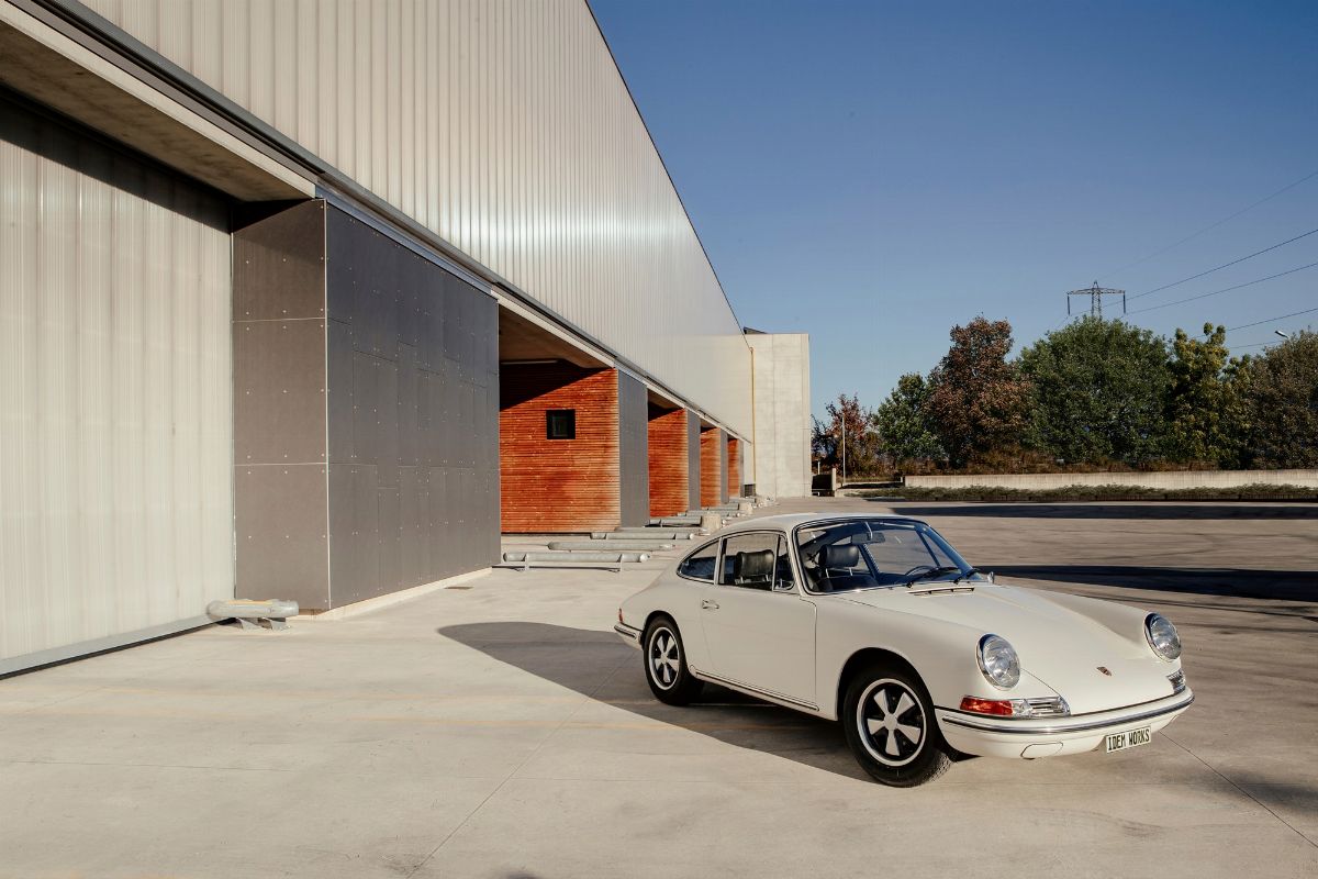 Porsche 911 T (Karmann)