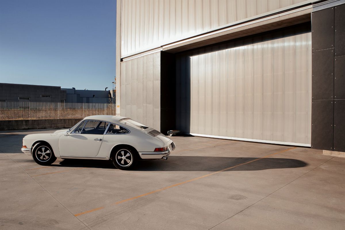 Porsche 911 T (Karmann)