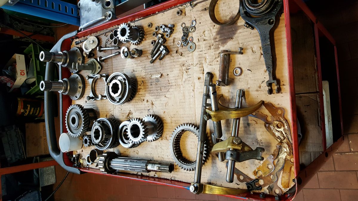 Porsche 911 T (Karmann)