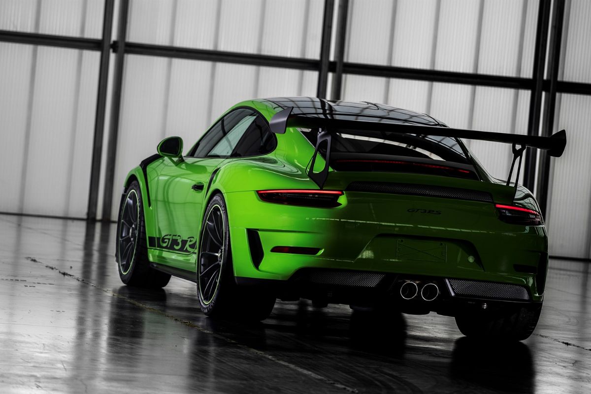 Porsche 911 GT3 RS Weissach Package (Porsche)