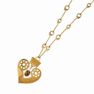 A 18k yellow gold and quartz necklace, Pao Ying Wang