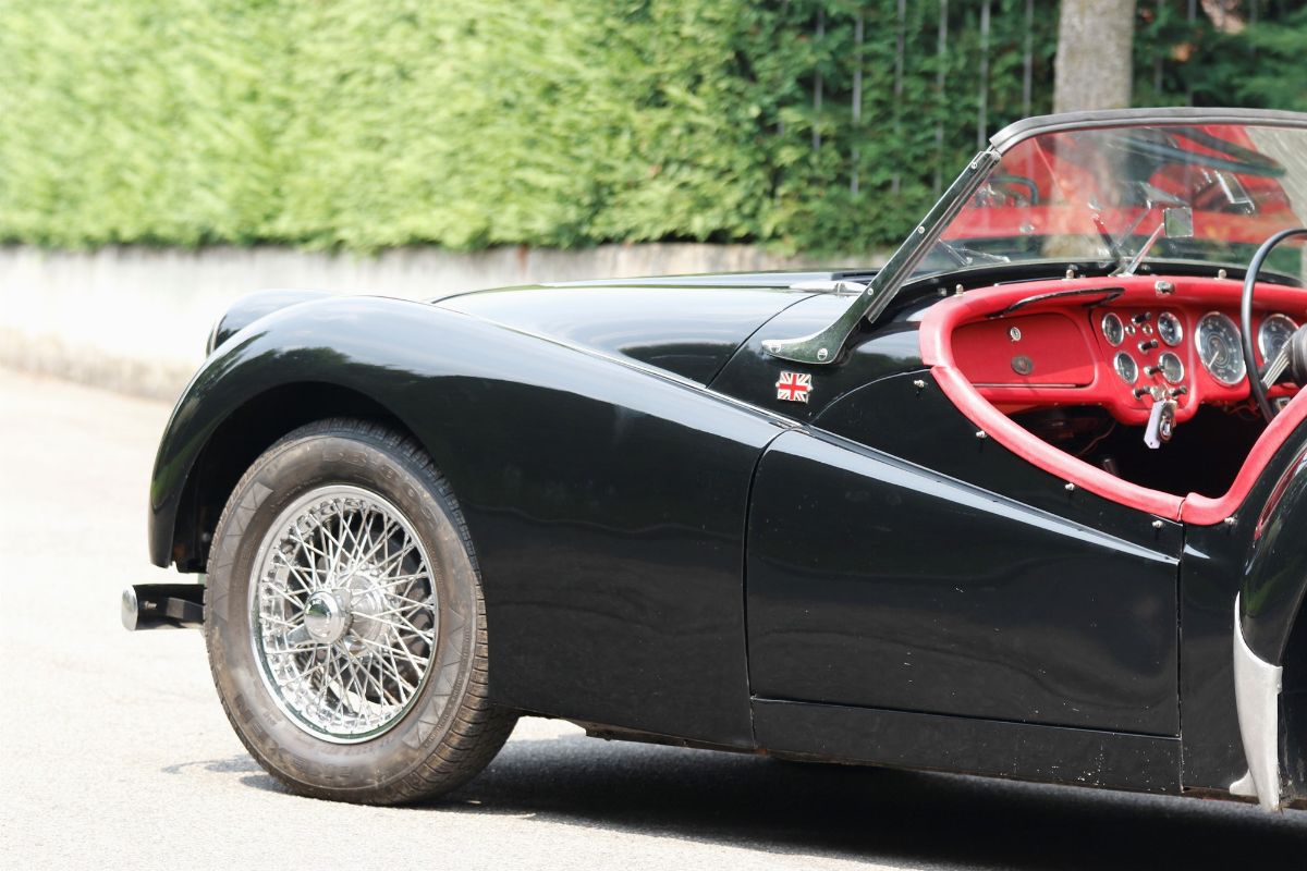 Triumph T.R.2 (Triumph)