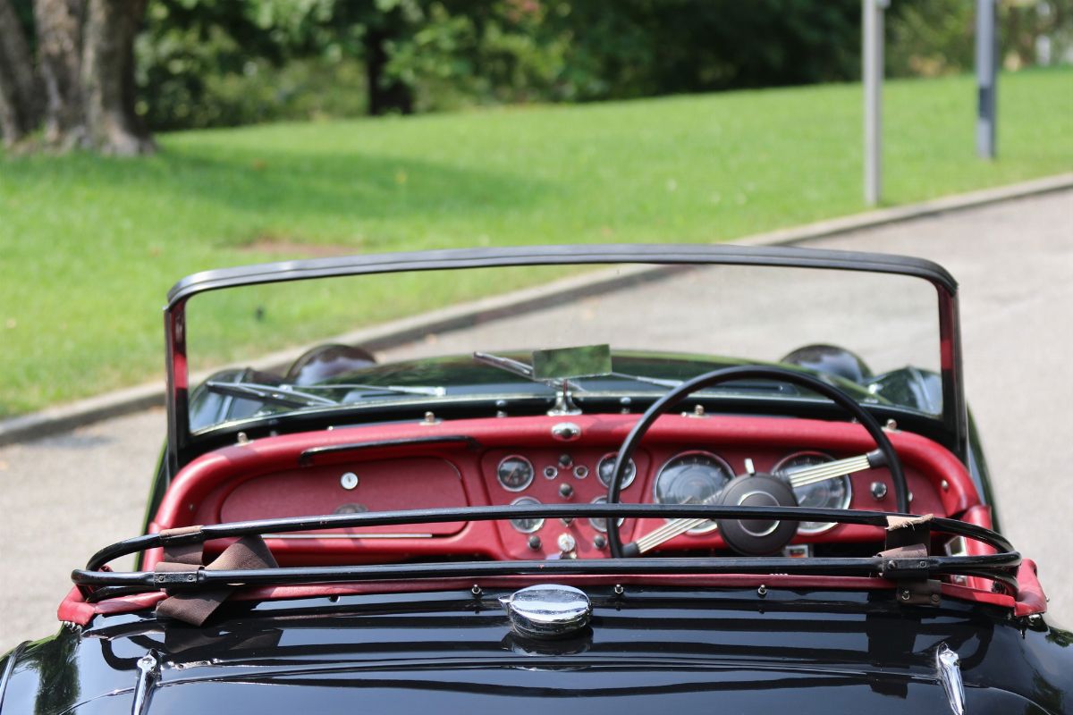 Triumph T.R.2 (Triumph)