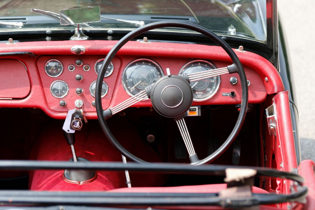 Triumph T.R.2 (Triumph)