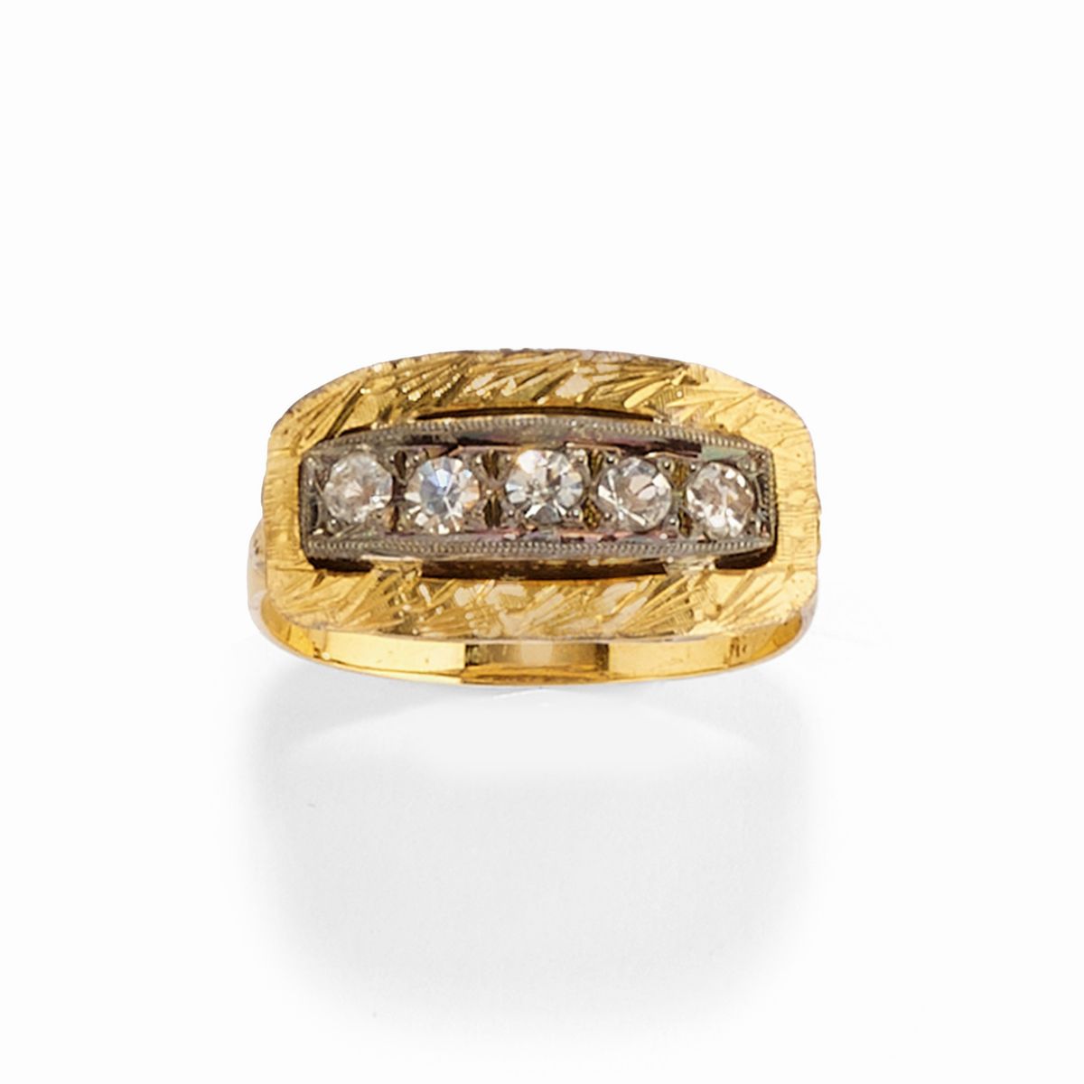 Tre anelli, oro giallo 18k e argento, con pietre colorate