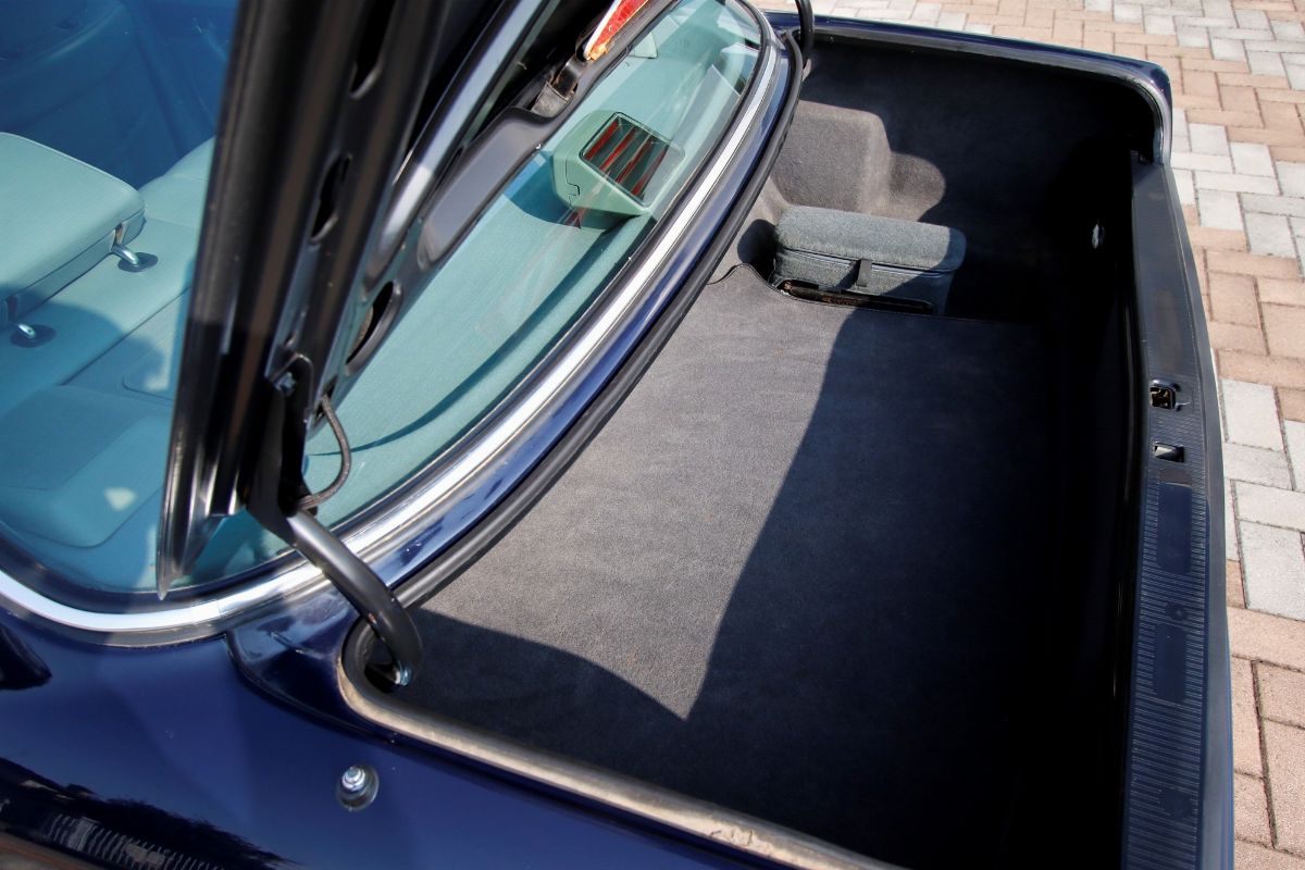 Mercedes-Benz 350 SD (Mercedes-Benz)