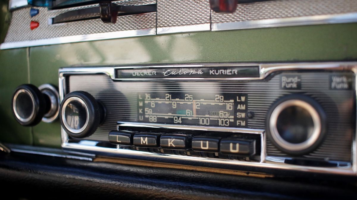 Mercedes-Benz 230 SL Pagoda (Mercedes-Benz)