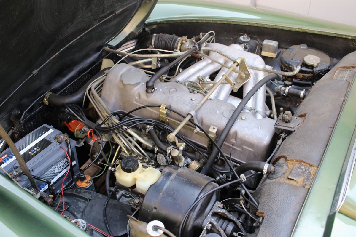 Mercedes-Benz 230 SL Pagoda (Mercedes-Benz)