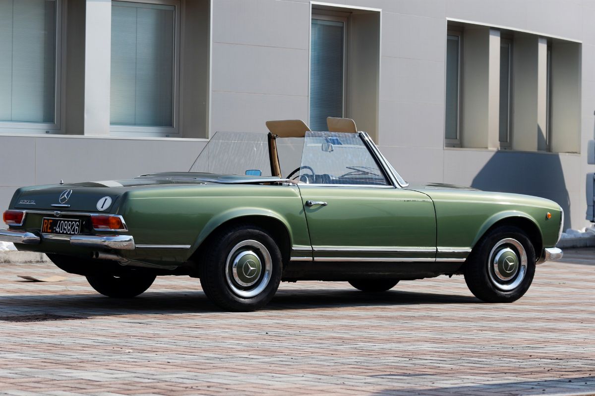 Mercedes-Benz 230 SL Pagoda (Mercedes-Benz)