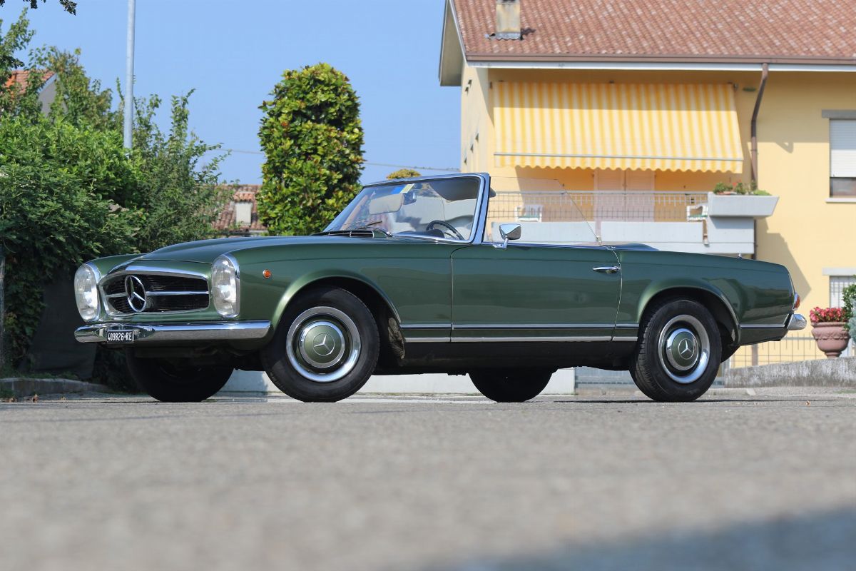 Mercedes-Benz 230 SL Pagoda (Mercedes-Benz)