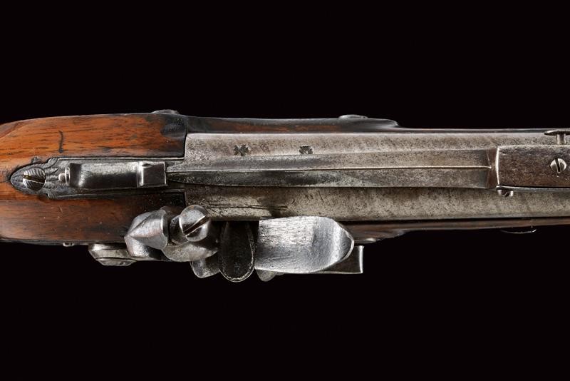 Pistola a Pietra Focaia con Baionetta a Scatto