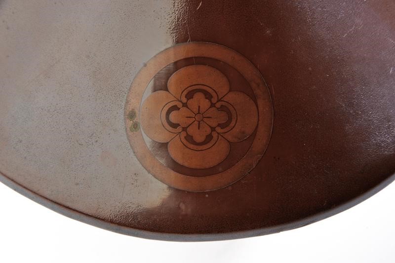 Ishime Jingasa con "maru-ni-mokkou-mon"