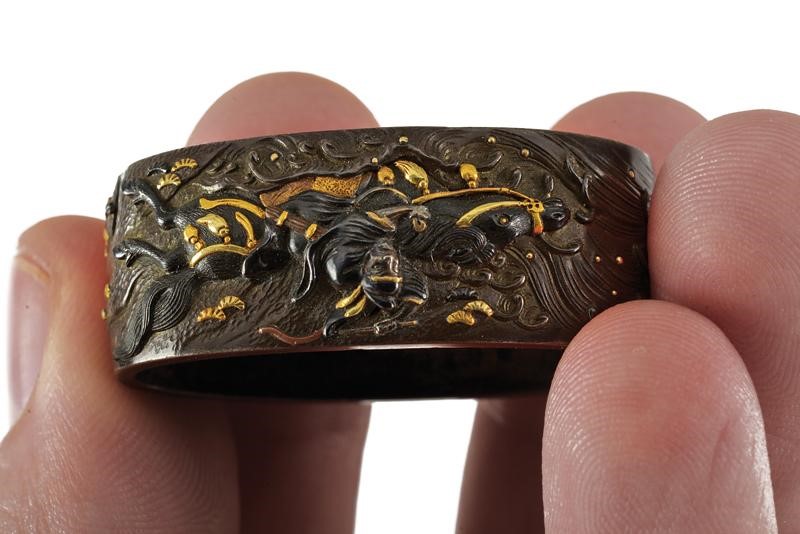 Eleganti Fuchi e Kashira, Mei: Mitomo Tamagawa