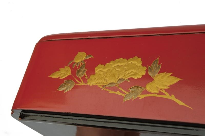 Jubako-box con Laccatura Makie