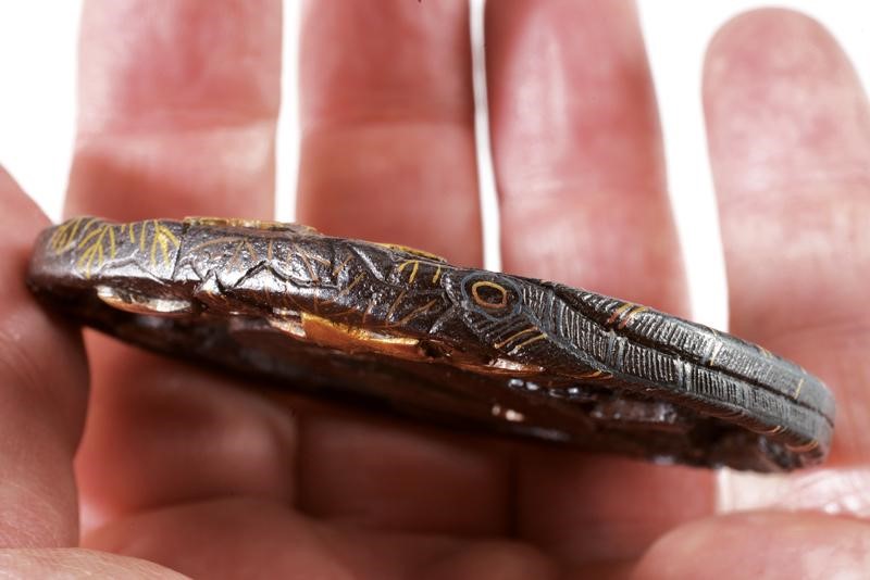 Bellissima Tsuba Firmata Mitsutake con Kao