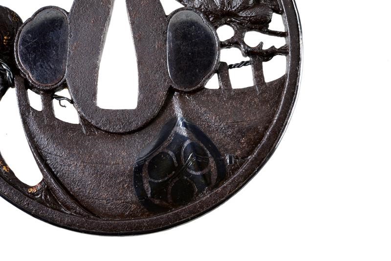 Raffinata Tsuba con Tenda da Campo "maru" della Scuola Shoami