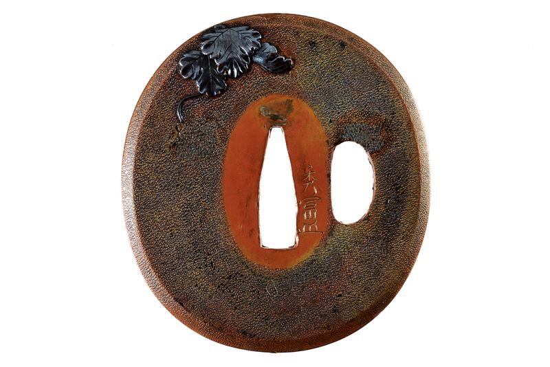 Classica Tsuba della Scuola Omori Firmata "hidetomi" con Kao