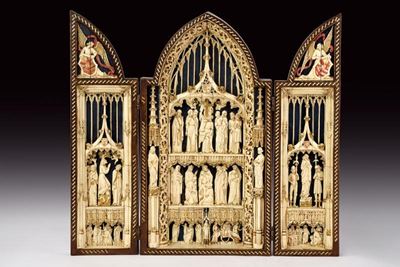 Straordinario Trittico Scolpito con Scene della Vita di Cristo