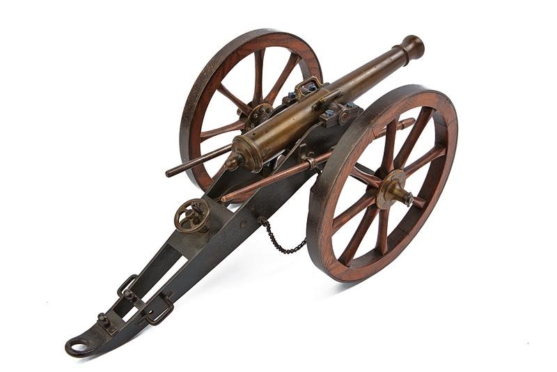 Bel Modello di Cannone