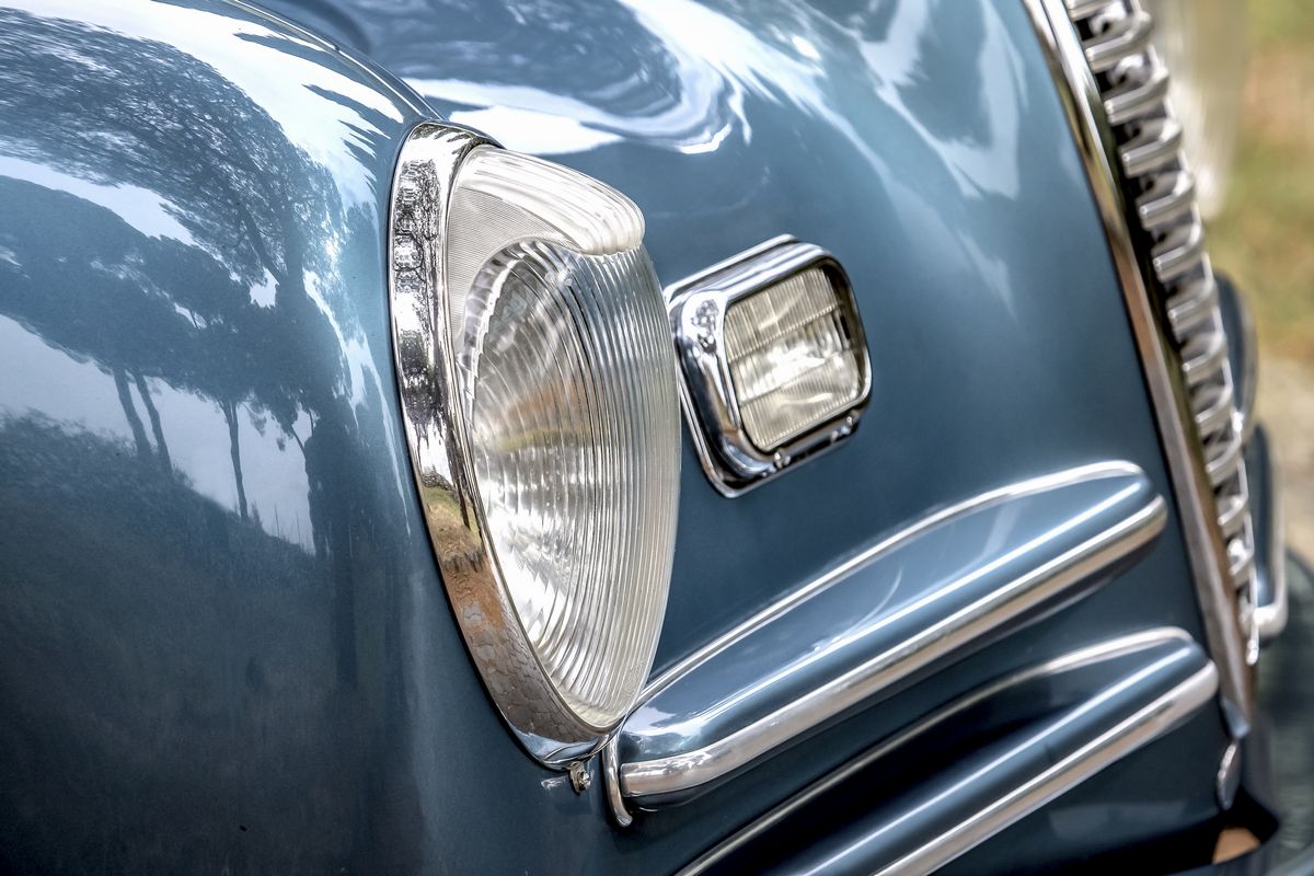 Alfa Romeo 6C 2500 Sport (Pinin Farina)