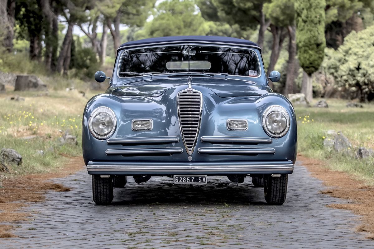 Alfa Romeo 6C 2500 Sport (Pinin Farina)