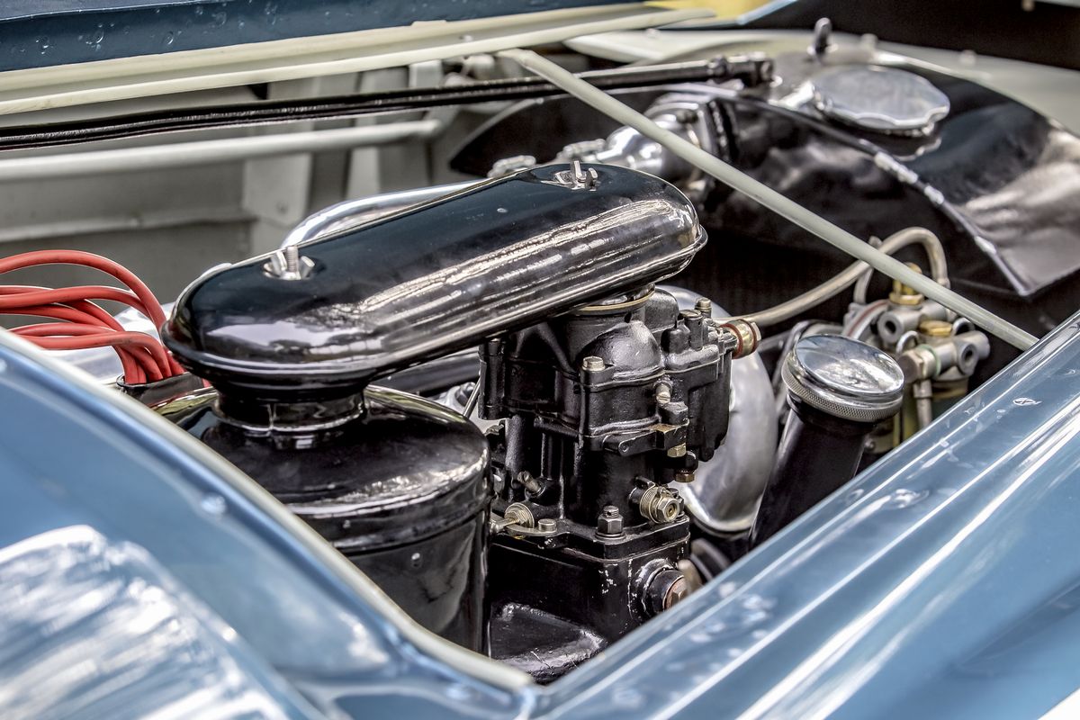 Alfa Romeo 6C 2500 Sport (Pinin Farina)