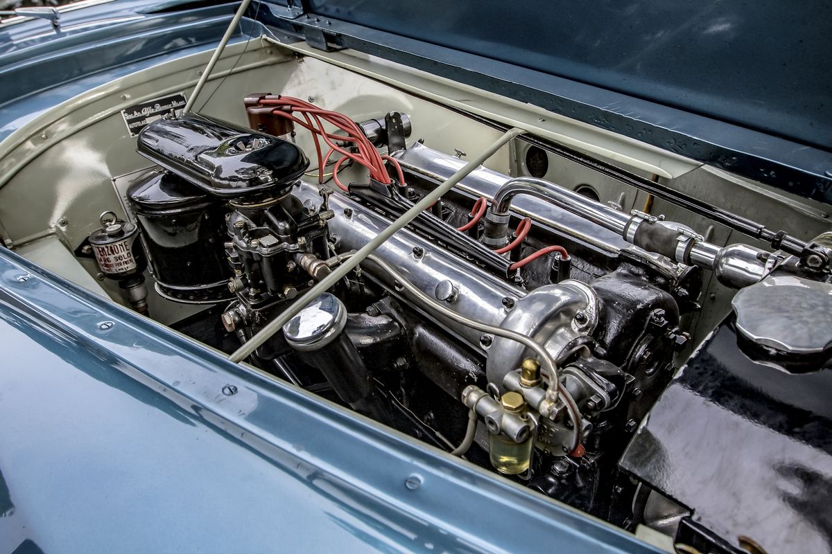 Alfa Romeo 6C 2500 Sport (Pinin Farina)