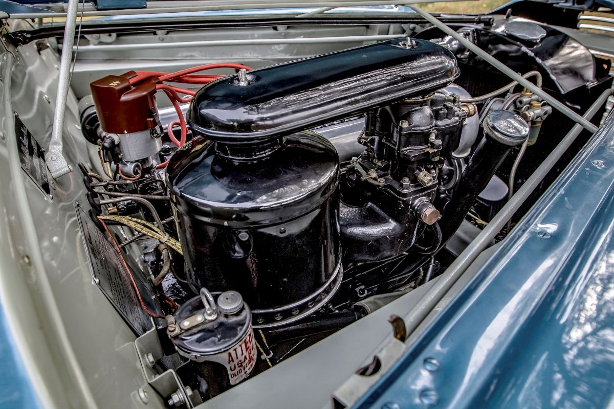 Alfa Romeo 6C 2500 Sport (Pinin Farina)