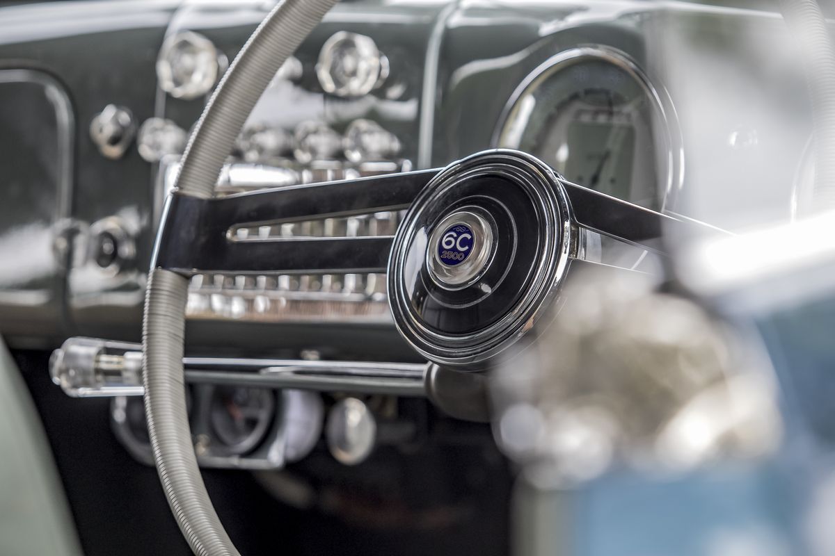 Alfa Romeo 6C 2500 Sport (Pinin Farina)