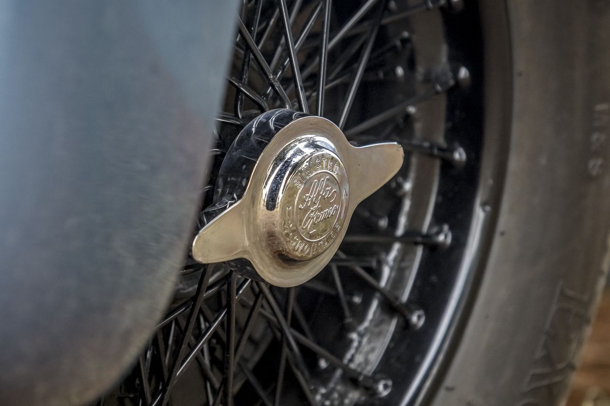 Alfa Romeo 6C 2500 Sport (Pinin Farina)