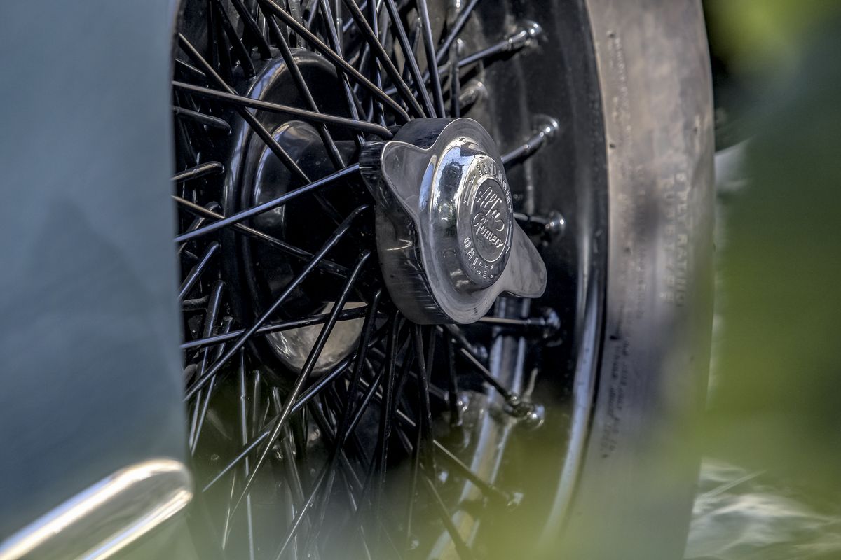 Alfa Romeo 6C 2500 Sport (Pinin Farina)