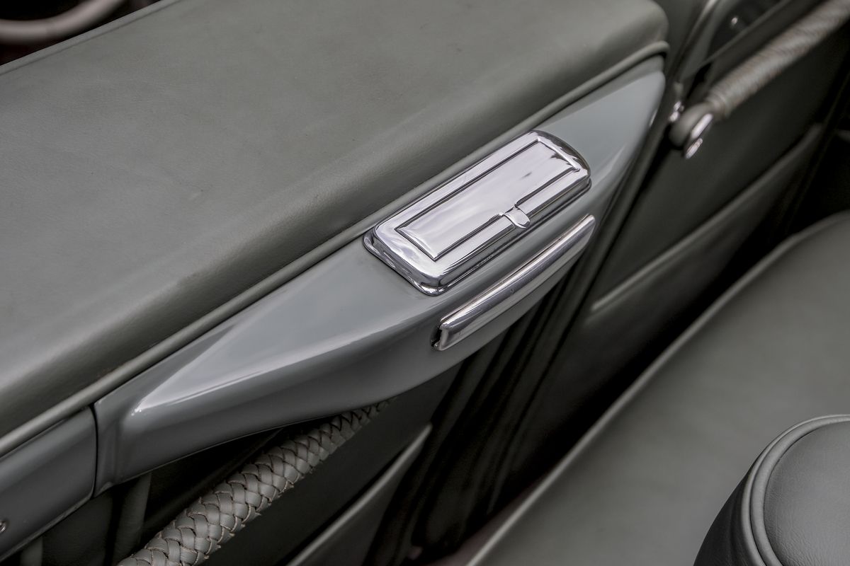 Alfa Romeo 6C 2500 Sport (Pinin Farina)