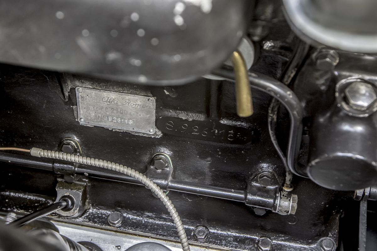 Alfa Romeo 6C 2500 Sport (Pinin Farina)