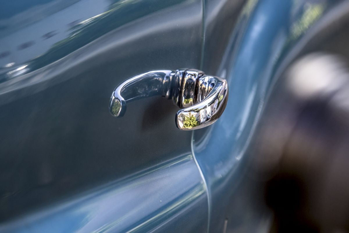 Alfa Romeo 6C 2500 Sport (Pinin Farina)