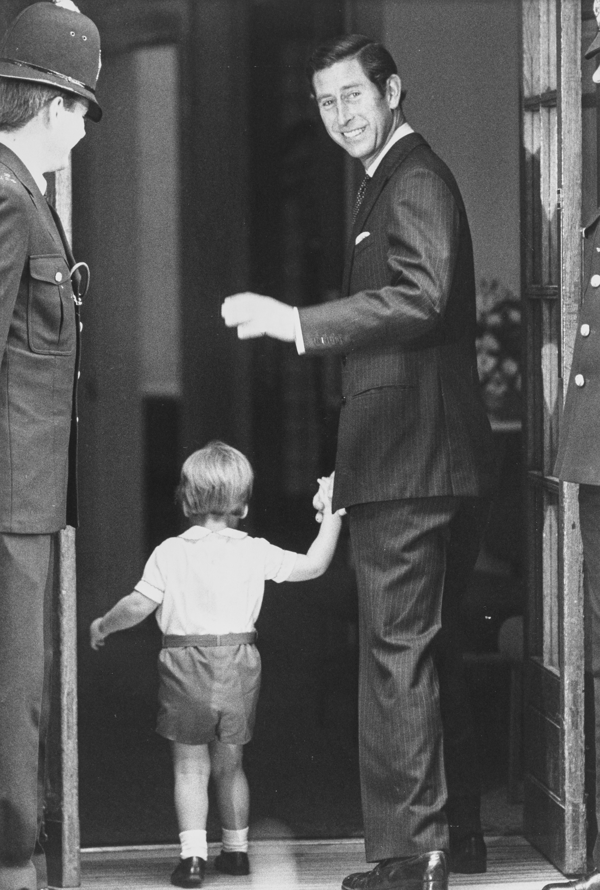 Anonimo - Stampe fotografiche di Lady Diana e il Principe Carlo (Second Baby), gelatina ai sali d...