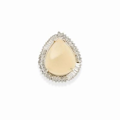Anello con Opale