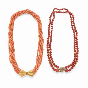  - Due collane in corallo
