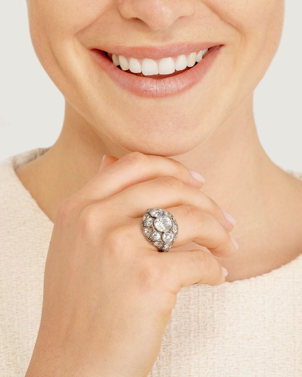 Anello in platino con diamanti, circa 1920