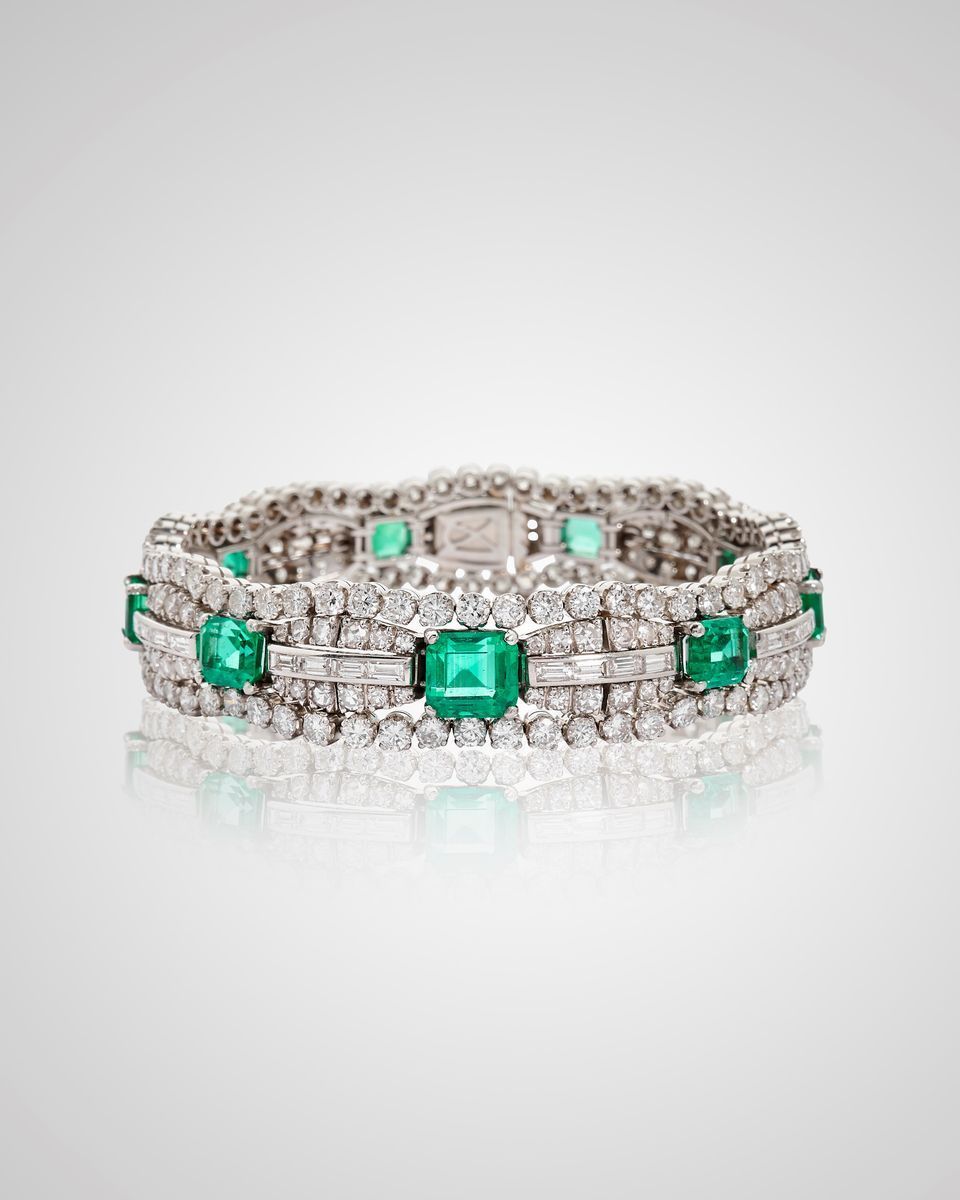 Bracciale in platino con smeraldi e diamanti