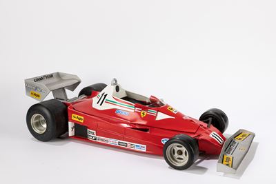 Auto modello Ferrari Niki Lauda 312 T2, plastica
